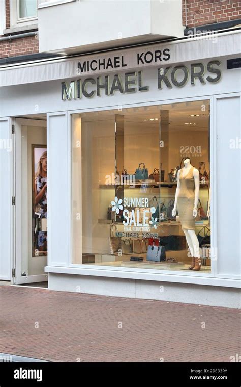 foto's van michael kors amsterdam|Michael Kors pc hooftstraat.